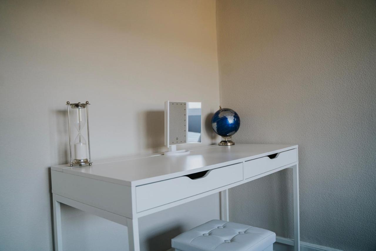 Roman Penthouse- City Skyline Views, 4K Tvs, 5G Wifi And More! Διαμέρισμα Μπαθ Εξωτερικό φωτογραφία
